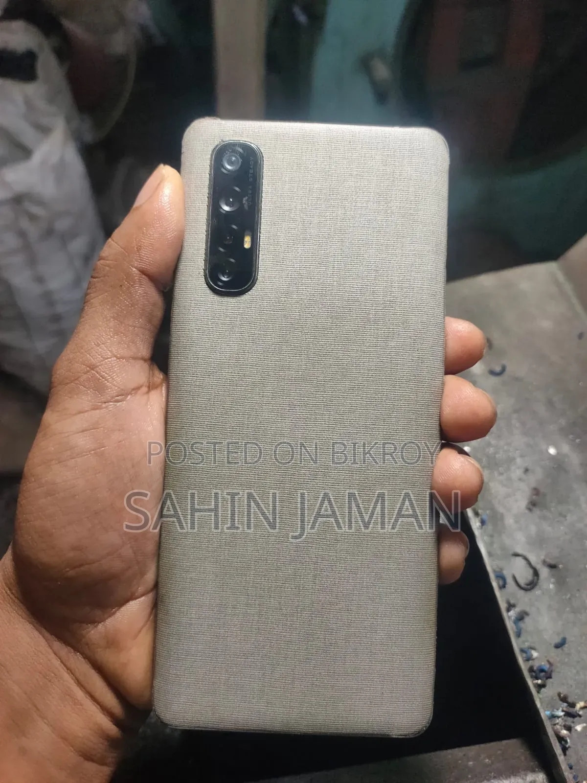 ওপ্পো রেনো ৩ প্রো ১২৮ জিবি হোয়াইট