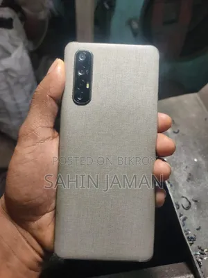 ওপ্পো রেনো ৩ প্রো ১২৮ জিবি হোয়াইট