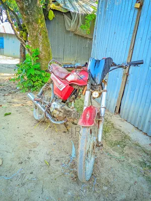 বাজাজ চেতক ২০০২ রেড
