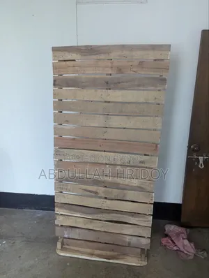 ৪টি চৌকি বিক্রি হবে। যোগাযোগ।