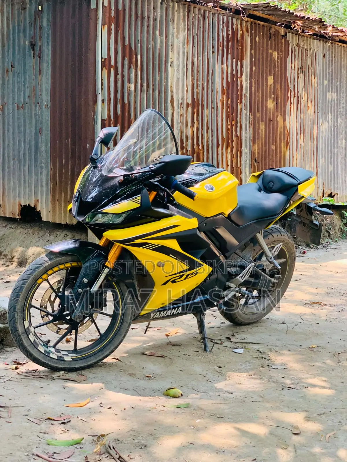 Yamaha R1 2018 Yellow