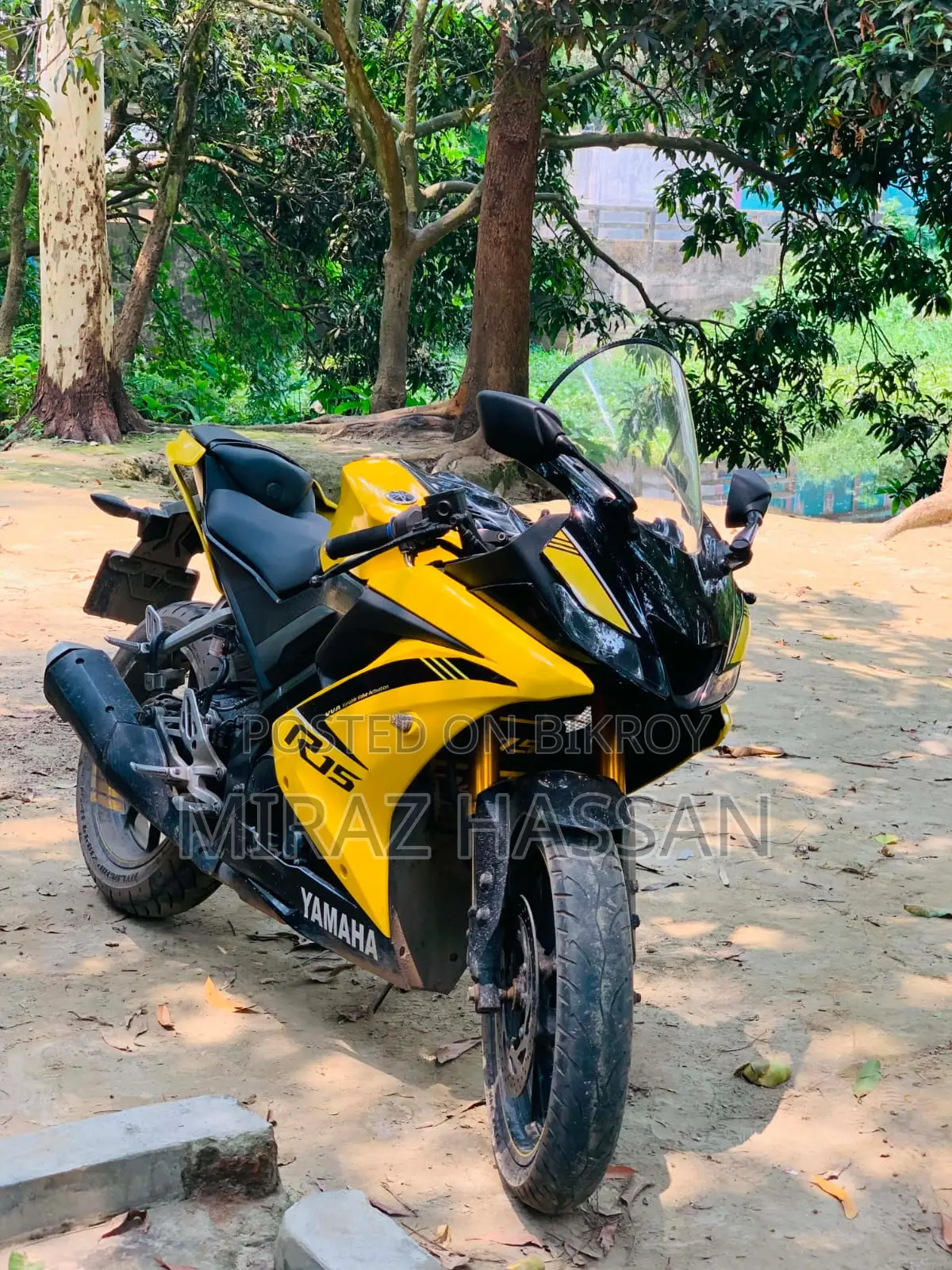Yamaha R1 2018 Yellow
