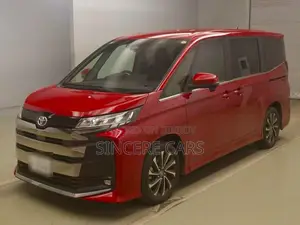 Toyota Noah 2022 Red