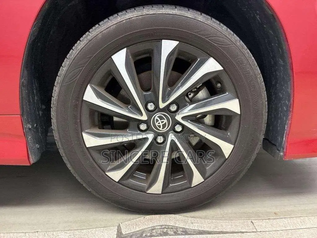 Toyota Noah 2022 Red