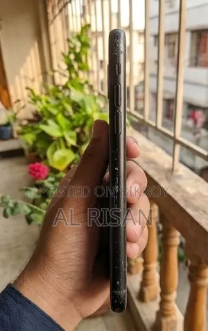 Apple iPhone XR 64 GB Black