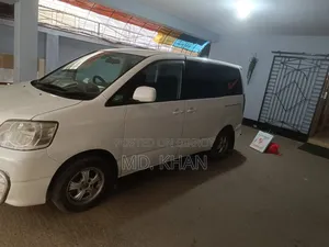 Toyota Noah 2007 Pearl