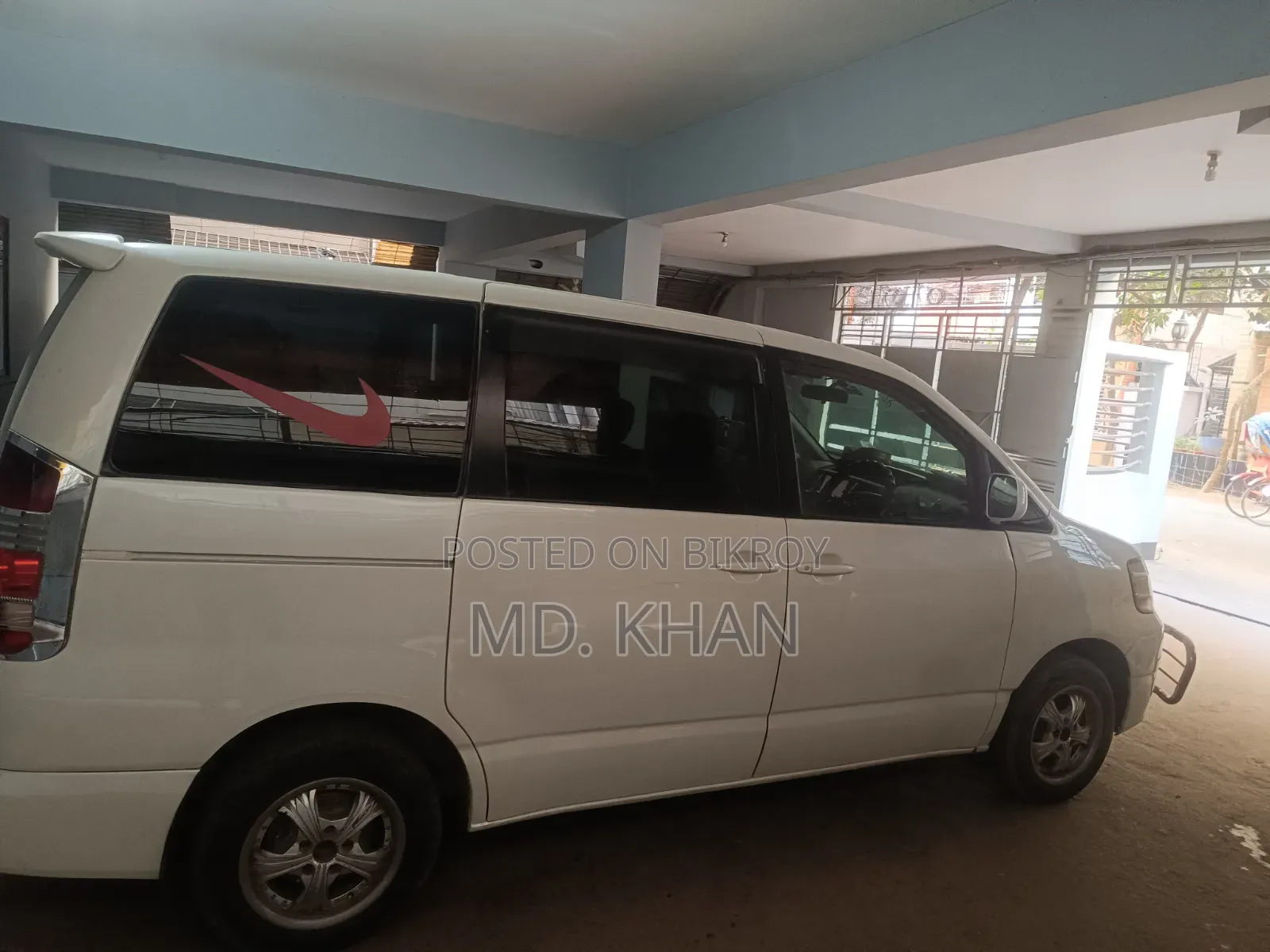 Toyota Noah 2007 Pearl