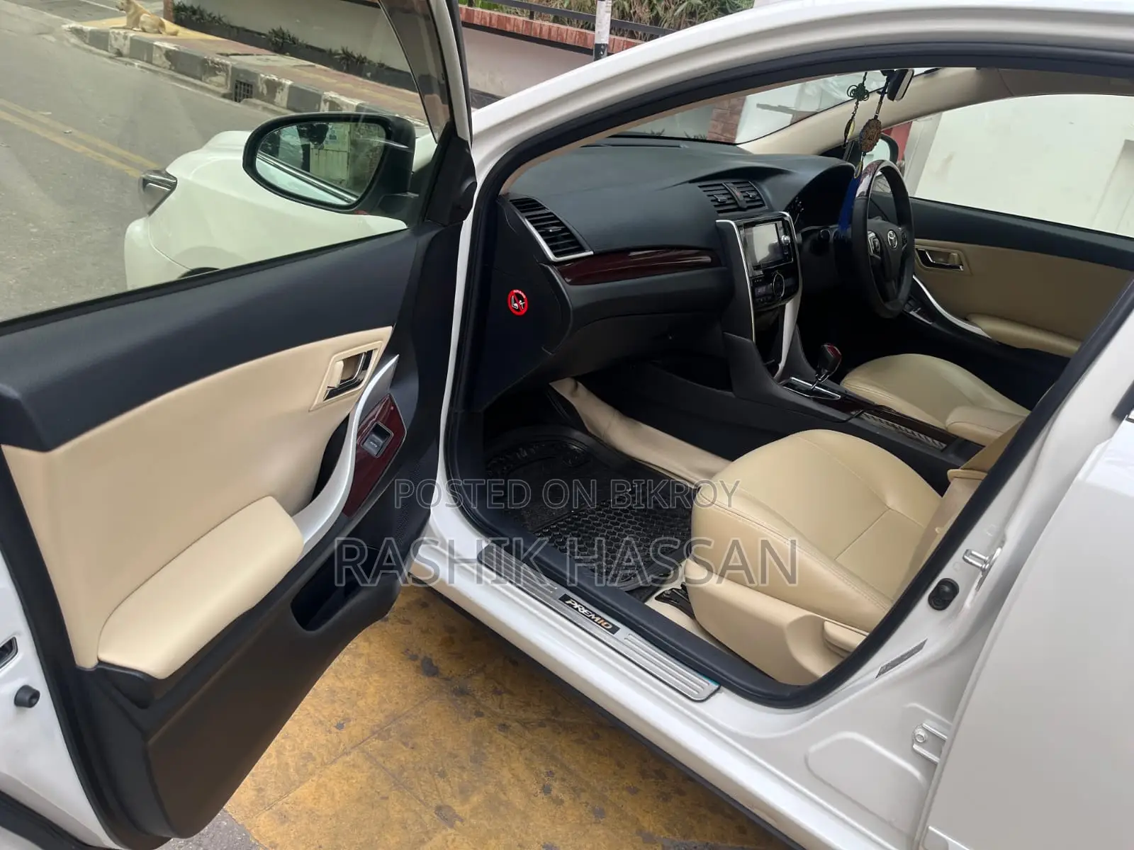 Toyota Premio 1.5 Front-Wheel Drive 2017 Pearl
