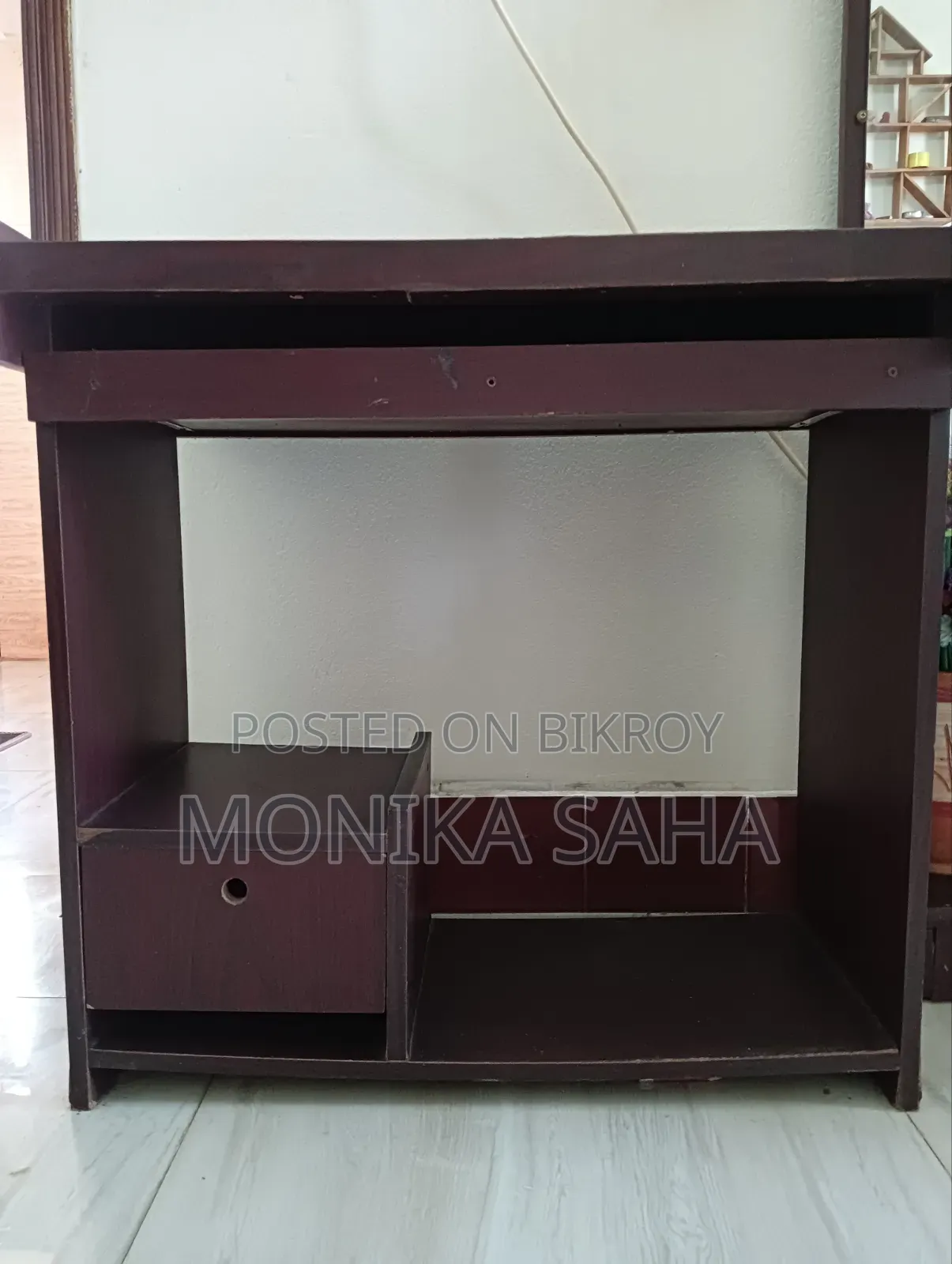 Computer table for sale