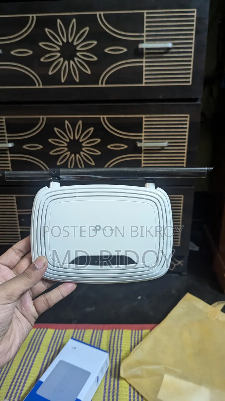 Good quality router bought a few days ago, need money so selling it.
