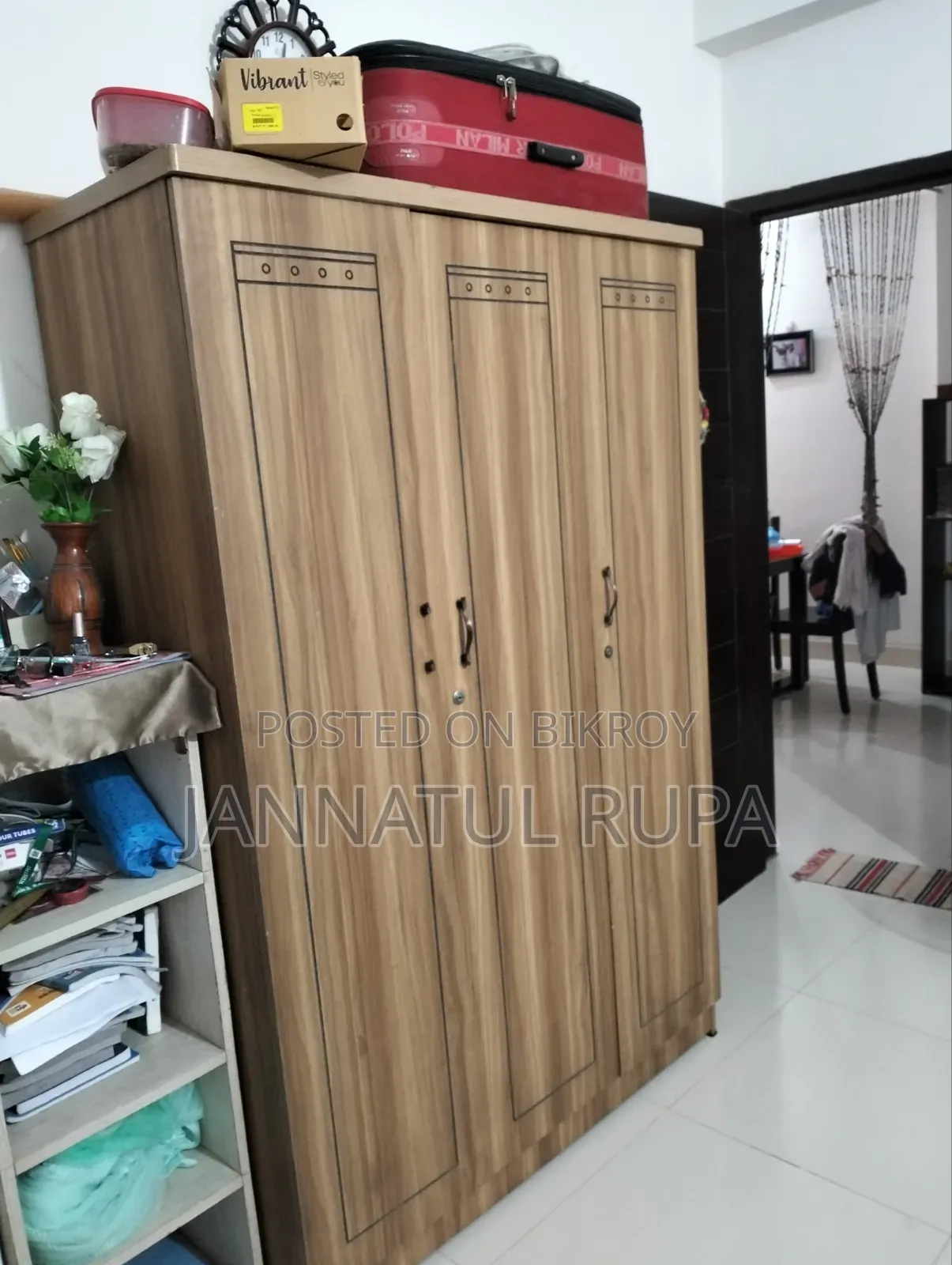 Almirah Sell Hobe