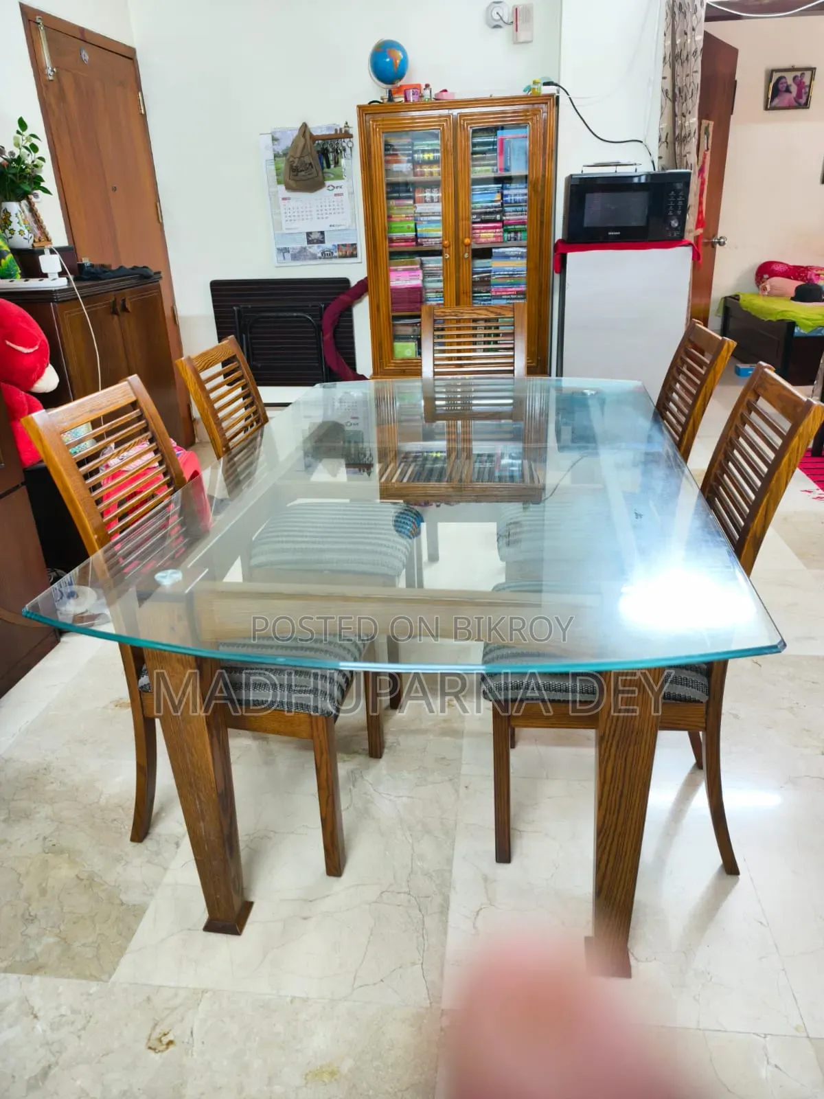 Hatil Dining Table