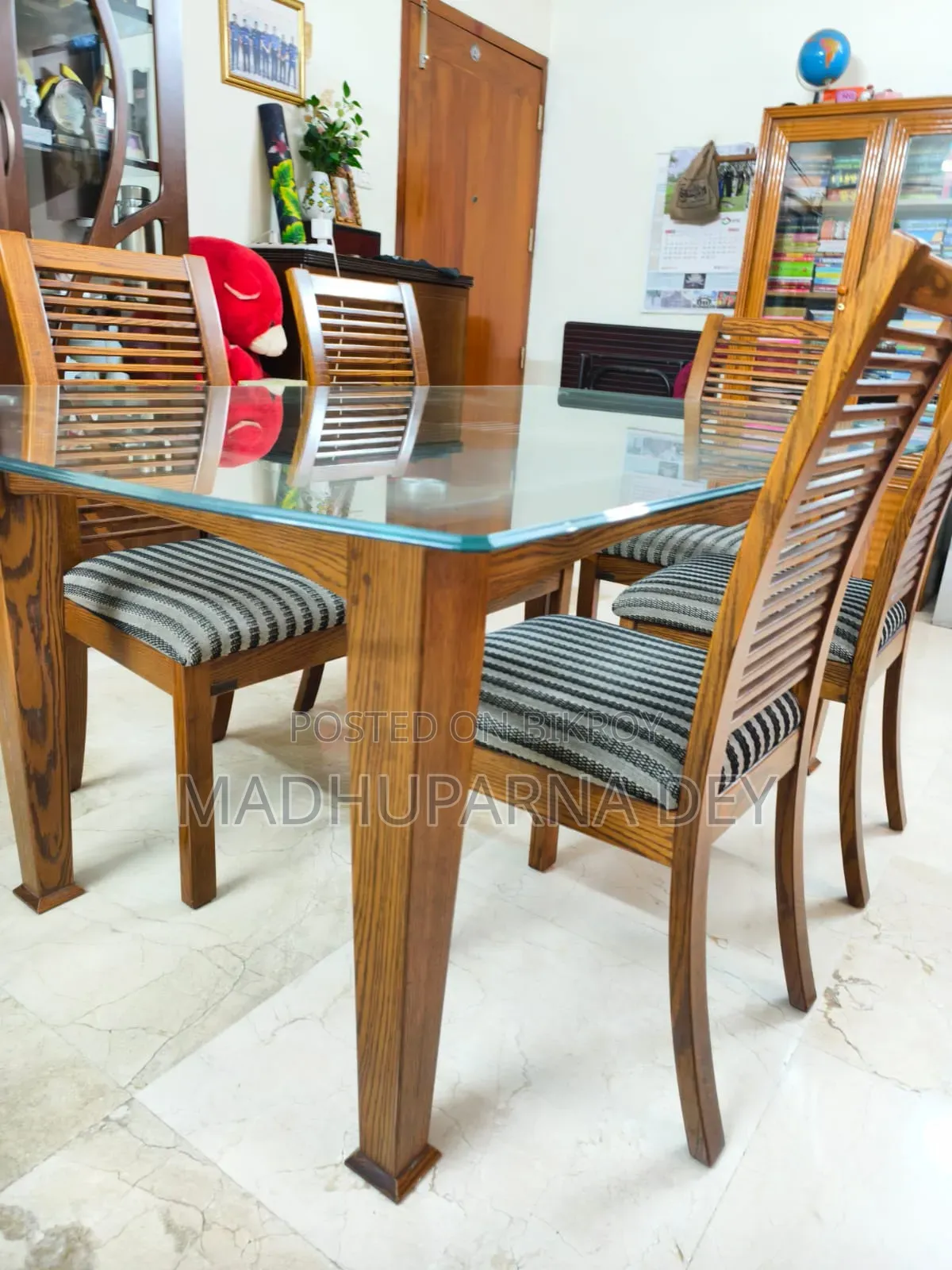 Hatil Dining Table