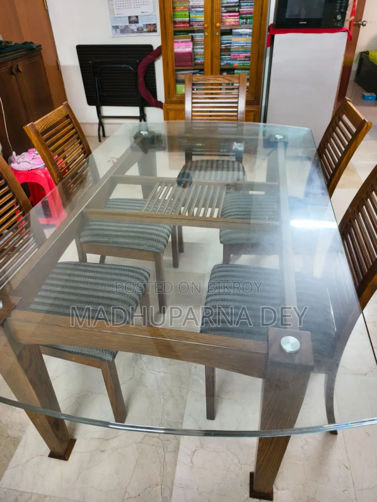 Hatil Dining Table