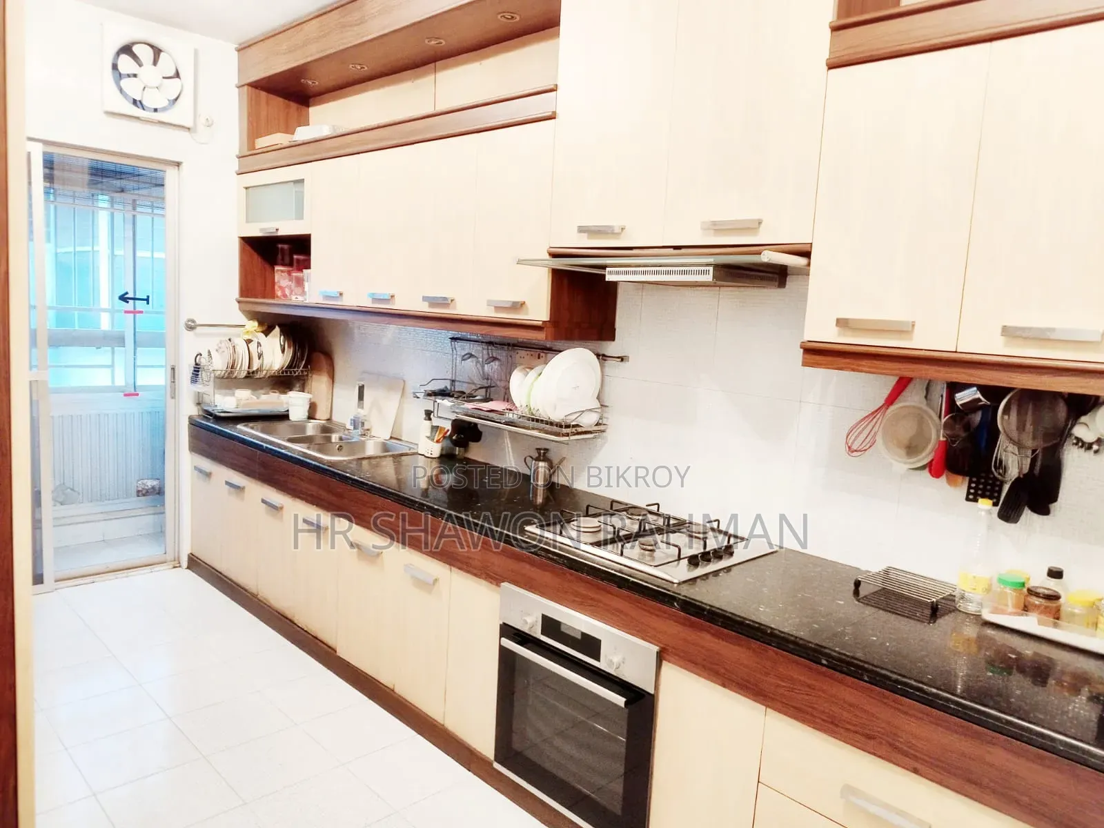 Furnished 4-Bedroom Apartment in Assurance, Baridhara DOHS for Sale