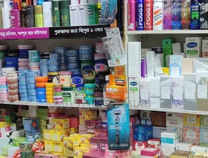 Salesman needed for cosmetic shop