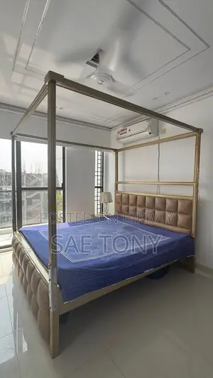কিং সাইজ লাক্সারি বেড