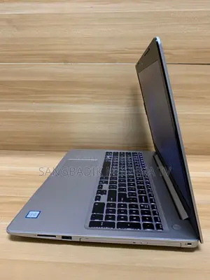 Laptop Dell 3GB Intel SSD 256GB