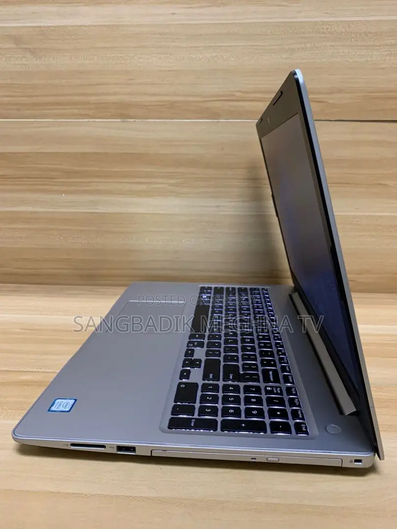 Laptop Dell 3GB Intel SSD 256GB