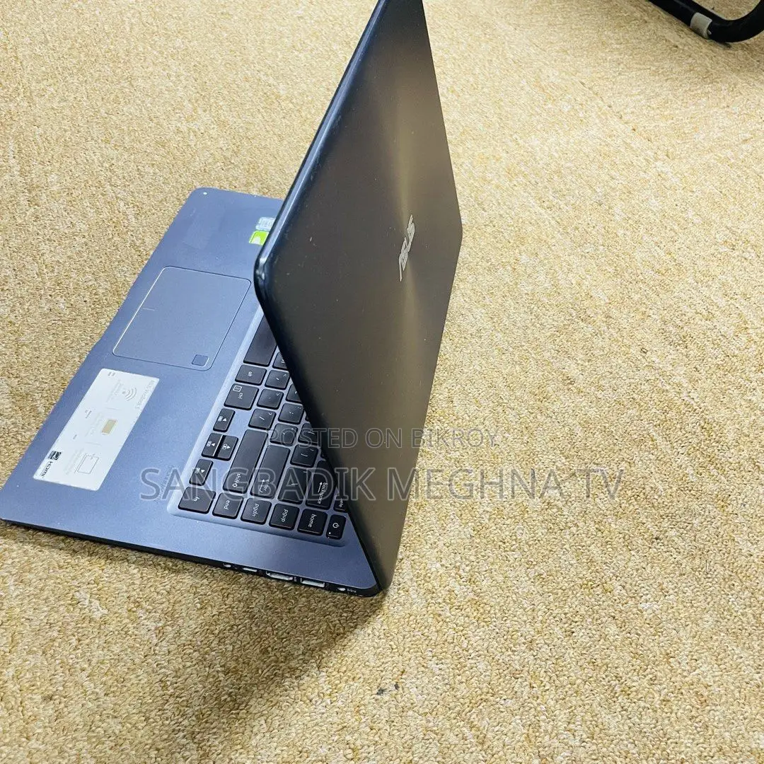 Laptop Asus 3GB Intel SSD 256GB