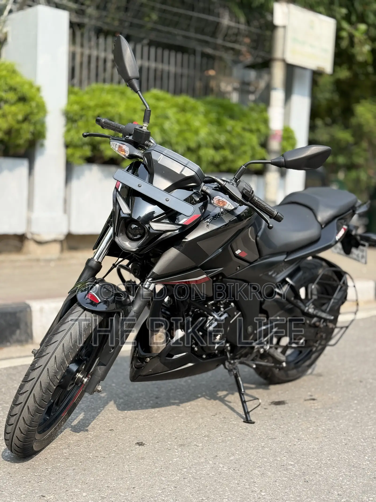 Bajaj Pulsar N160 2026 Black