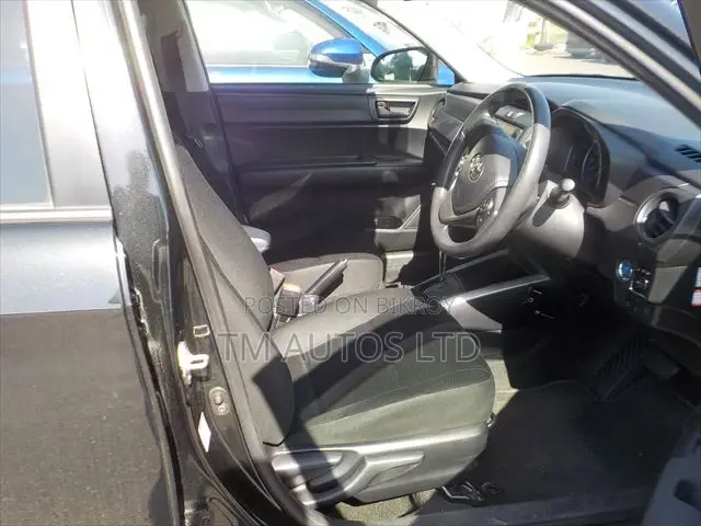 Toyota Corolla Fielder 1.5 Hybrid FWD 2021 Black
