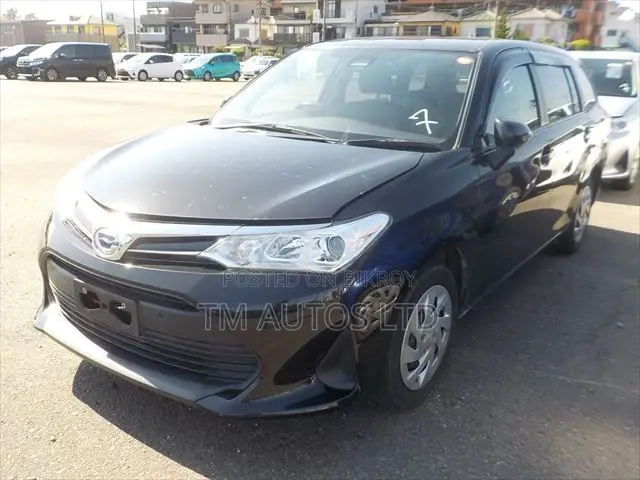 Toyota Corolla Fielder 1.5 Hybrid FWD 2021 Black