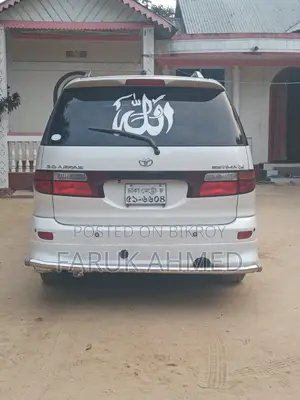 Toyota Estima 2003 White