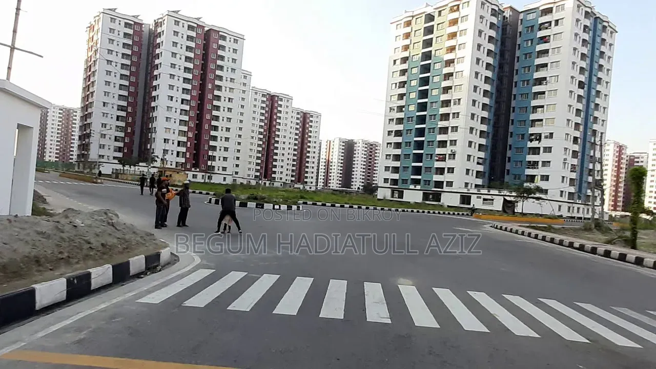 3-bedroom Apartment in Krishnochura, Uttara for Rent