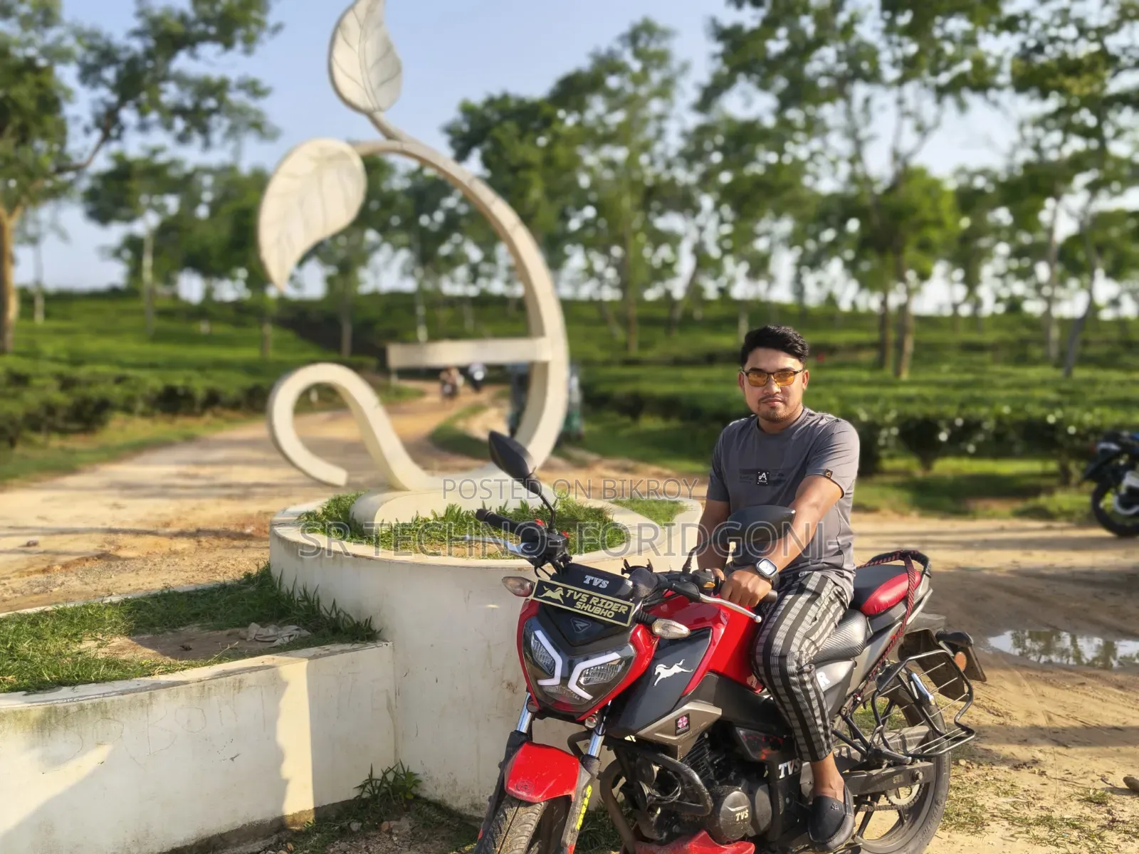 TVS Raider 125 2022 Red