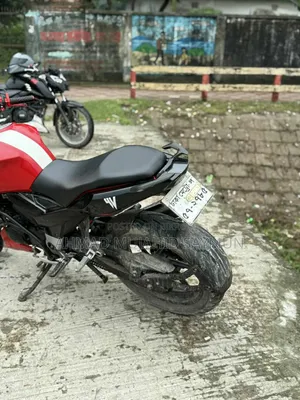টিভিএস অ্যাপাচি ১৬০ ৪ভি ২০২১ রেড