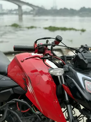 টিভিএস অ্যাপাচি ১৬০ ৪ভি ২০২১ রেড