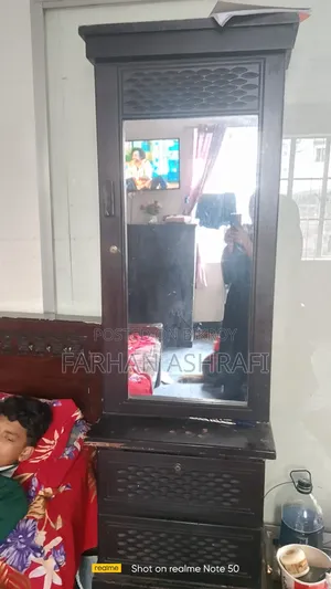 ওয়ার্ডরোব খাট ড্রেসিং শোকেস