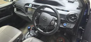 Toyota Aqua 2017 Blue