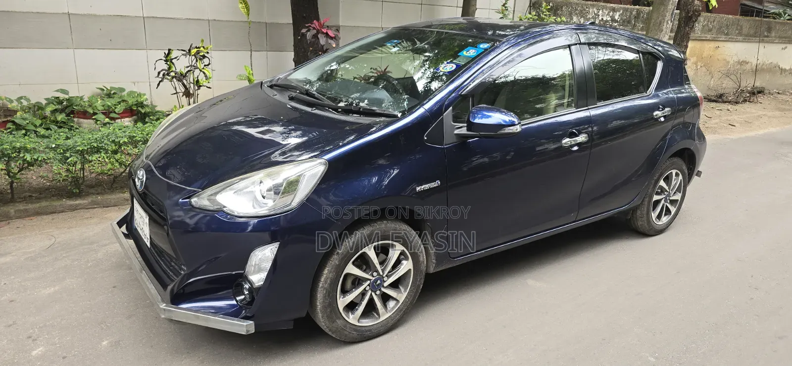 Toyota Aqua 2017 Blue