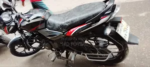 Bajaj Discover 125 2018 Red