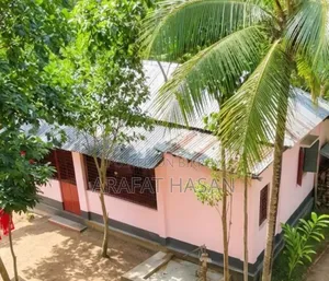 5 decimal land and house for sale in Gaibandha Sadar.