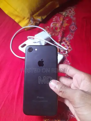 অ্যাপল আইফোন ৭ ১২৮ জিবি ব্ল্যাক