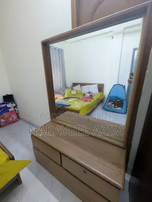ড্রেসিং টেবিল (সেগুন কাঠের)