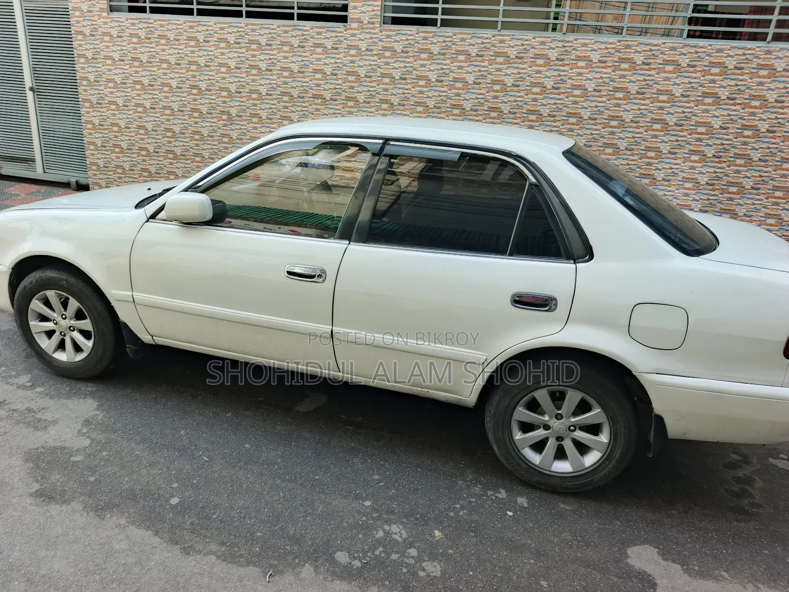 Toyota Corolla II 1998 White