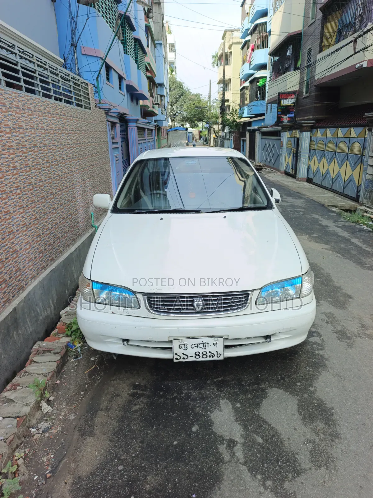 Toyota Corolla II 1998 White