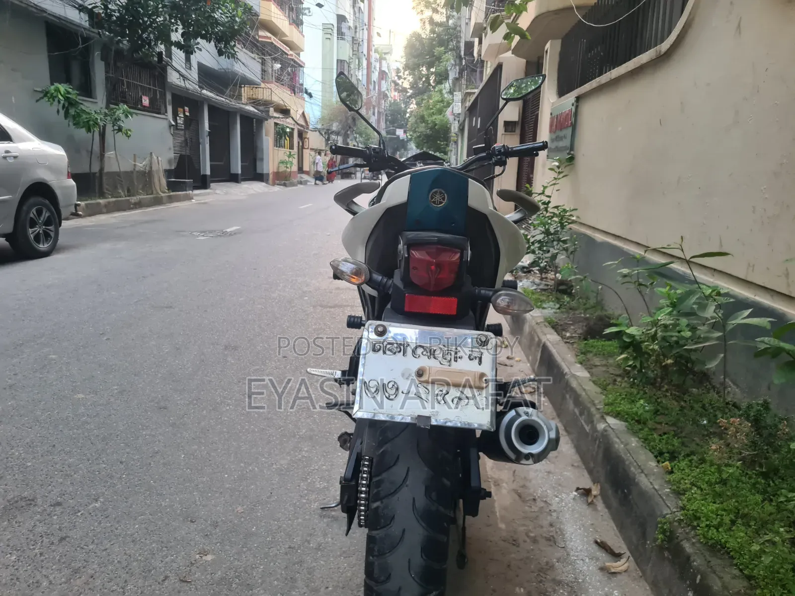 ইয়ামাহা এফজেড ২০১৭ নীল