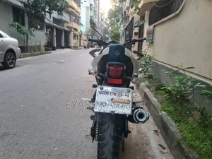 ইয়ামাহা এফজেড ২০১৭ নীল