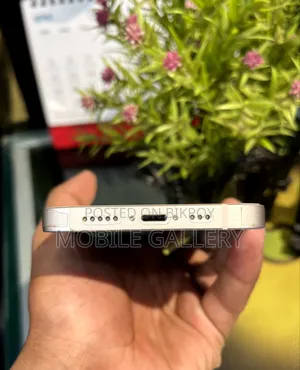 Apple iPhone 13 128 GB White