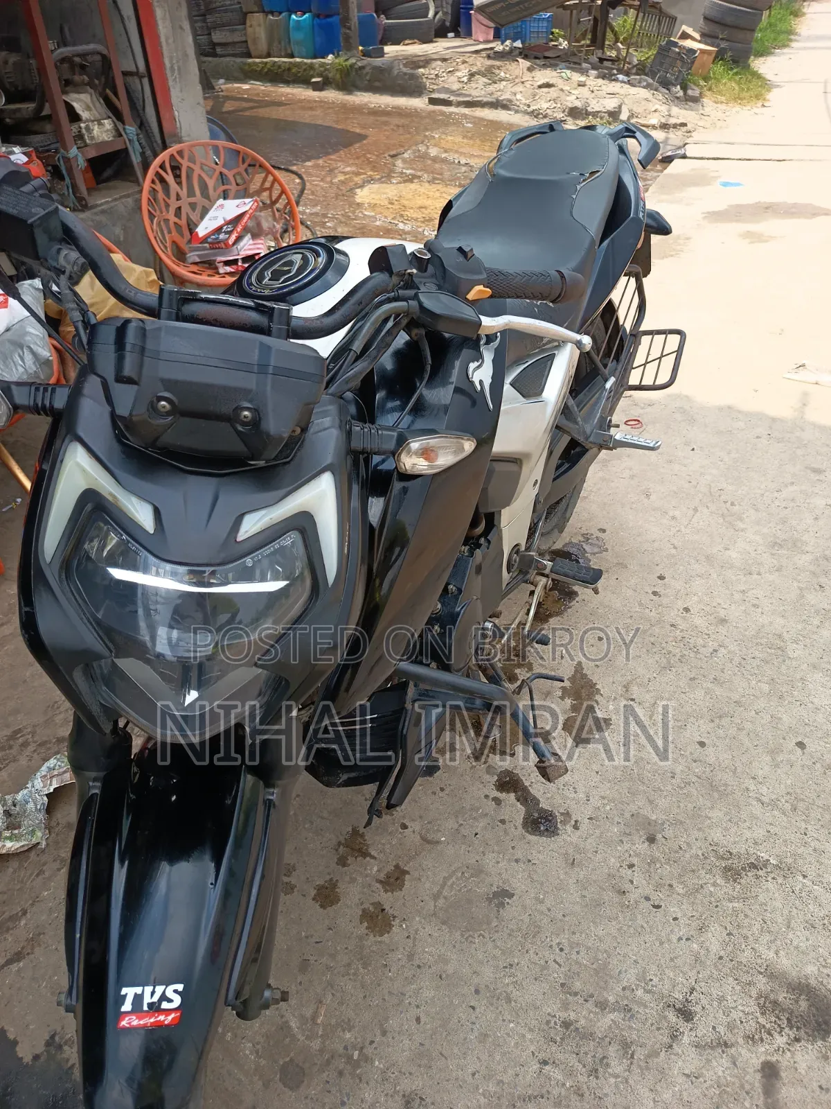 TVS Apache RTR 160 2v Refresh X-Connect 2021 Black