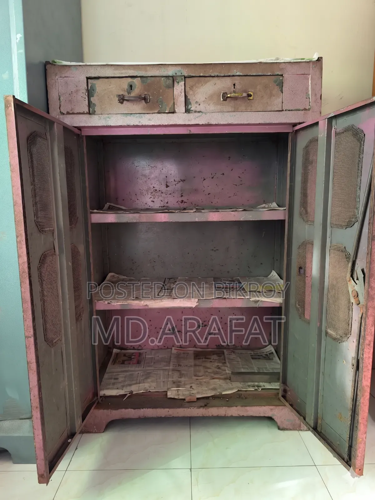Selling Khana Doli