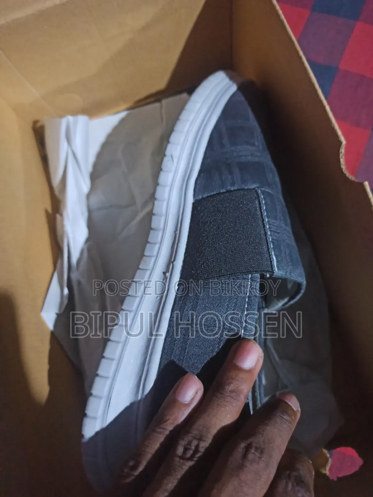 Lotto 40 Size Shoe