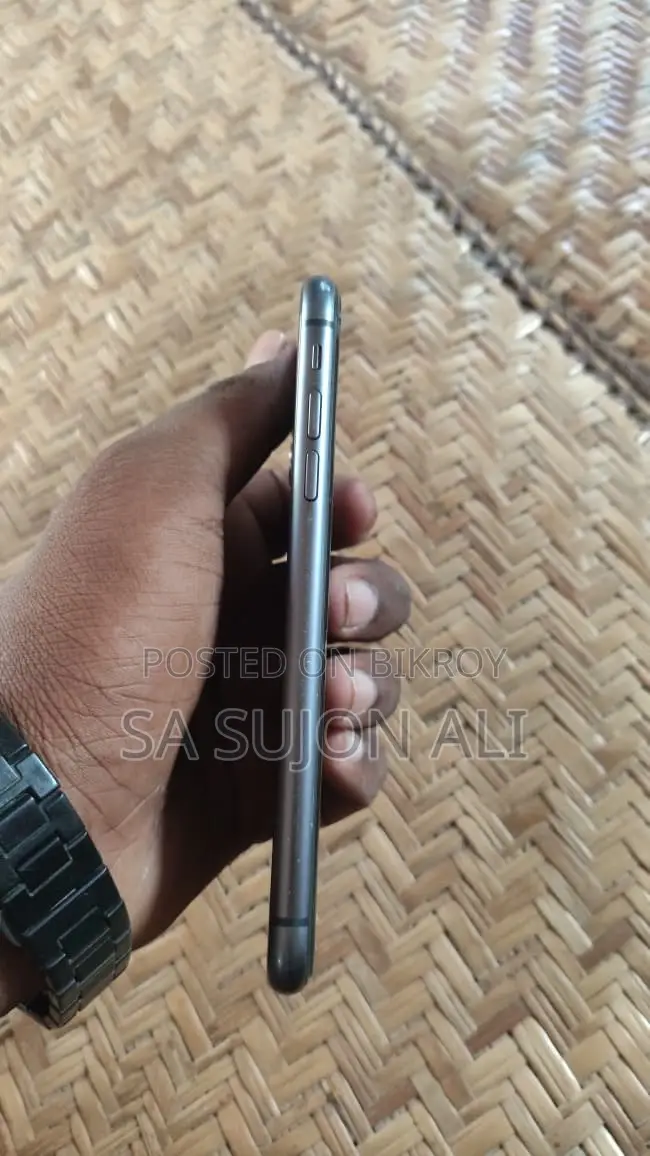Apple iPhone 11 128 GB Black