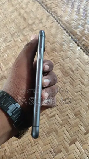 Apple iPhone 11 128 GB Black