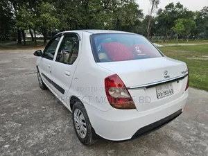 Tata Indigo 2018 White